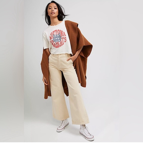 All I Need Cozy Cape In Chocolate Brown NWT - Picture 3 of 3